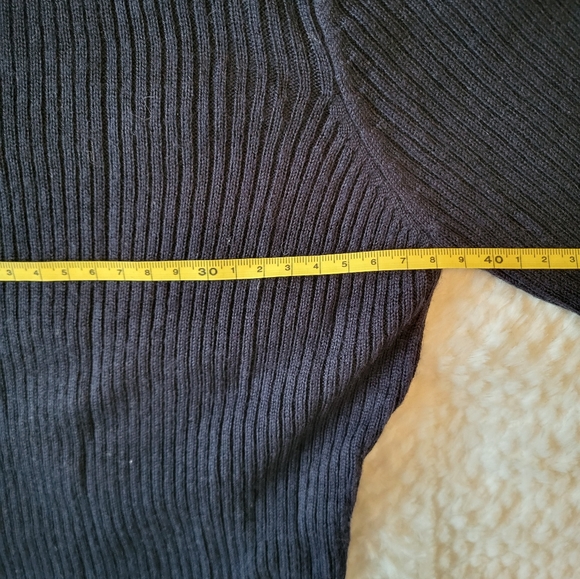 Crop Top/Long Sleeve/Black - Picture 7 of 8